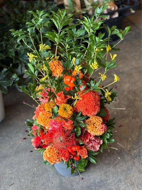 ワインバーの周年のお祝いに花を贈るなら大阪の旭区にある花屋｜結いはなで